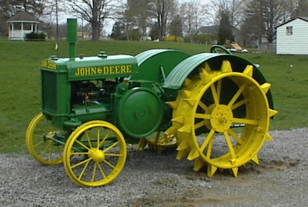 Antique John Deere D Tractor Restortation